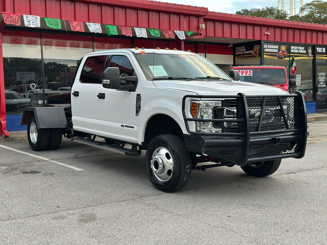 Ford Super Duty F-350 DRW XLT 4WD Crew Cab 179" WB 60" CA 2019