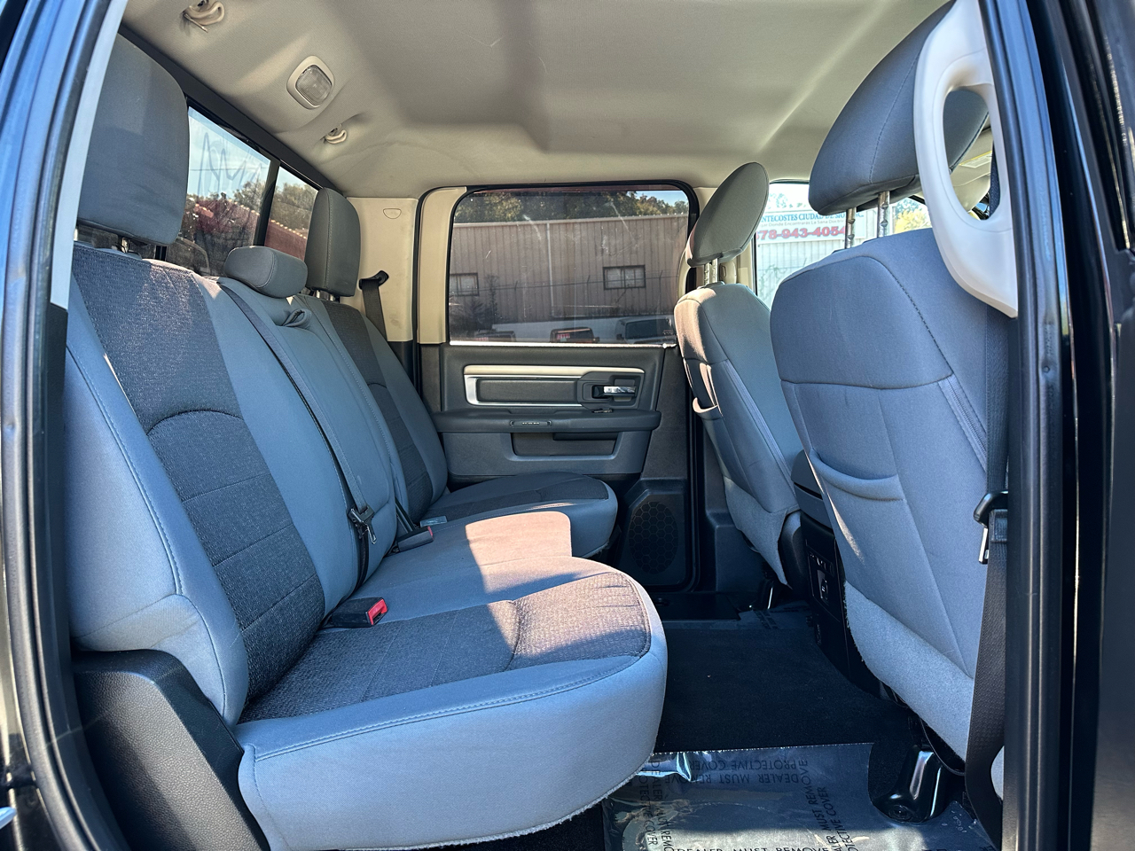 RAM 1500 4WD Crew Cab 140.5" Lone Star 2013