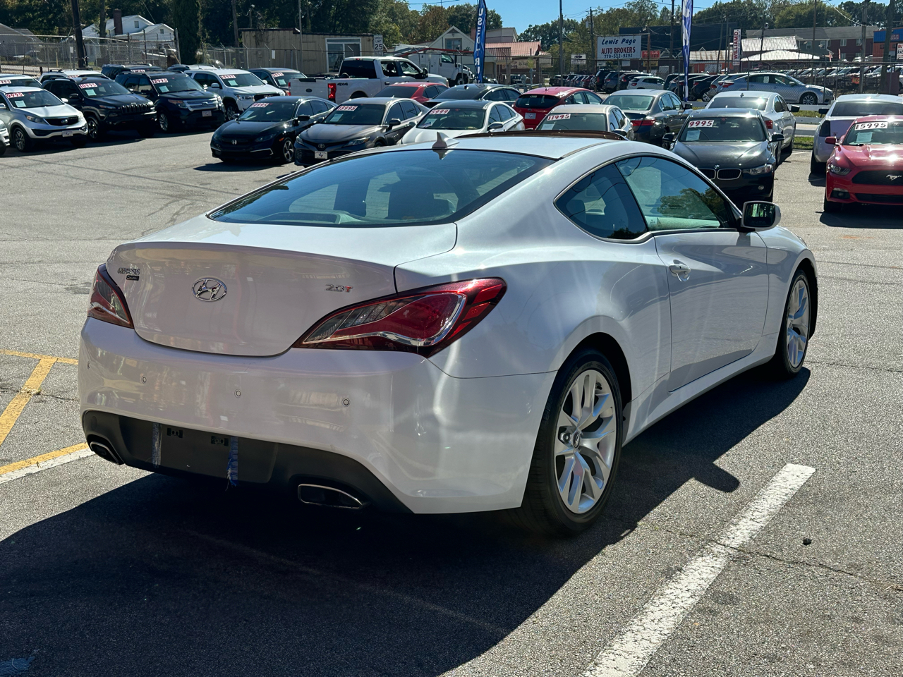 Hyundai Genesis Coupe 2dr I4 2.0T Auto Premium 2014