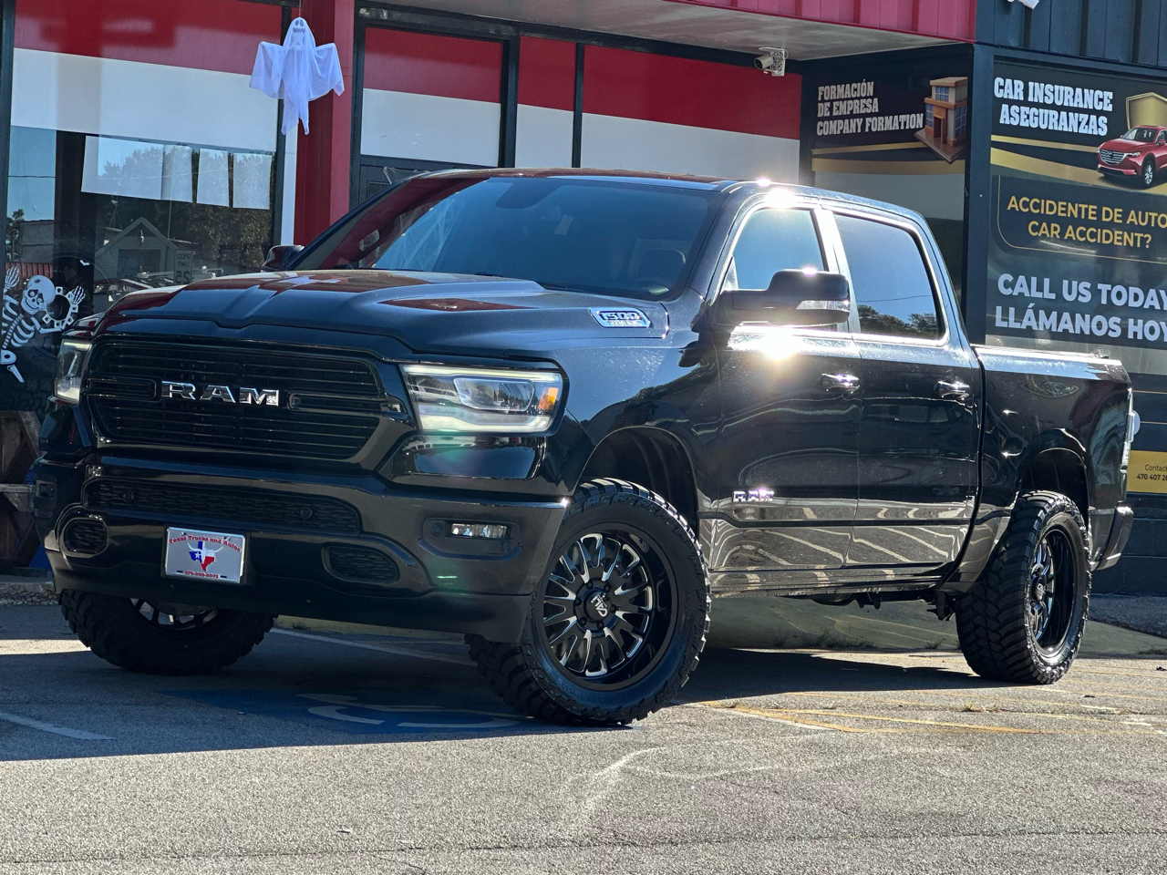 RAM 1500 Big Horn/Lone Star 4x4 Crew Cab 5'7" Box 2019
