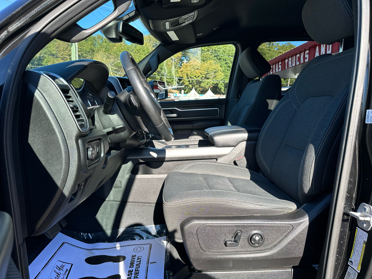 RAM 1500 Big Horn/Lone Star 4x4 Crew Cab 5'7" Box 2019