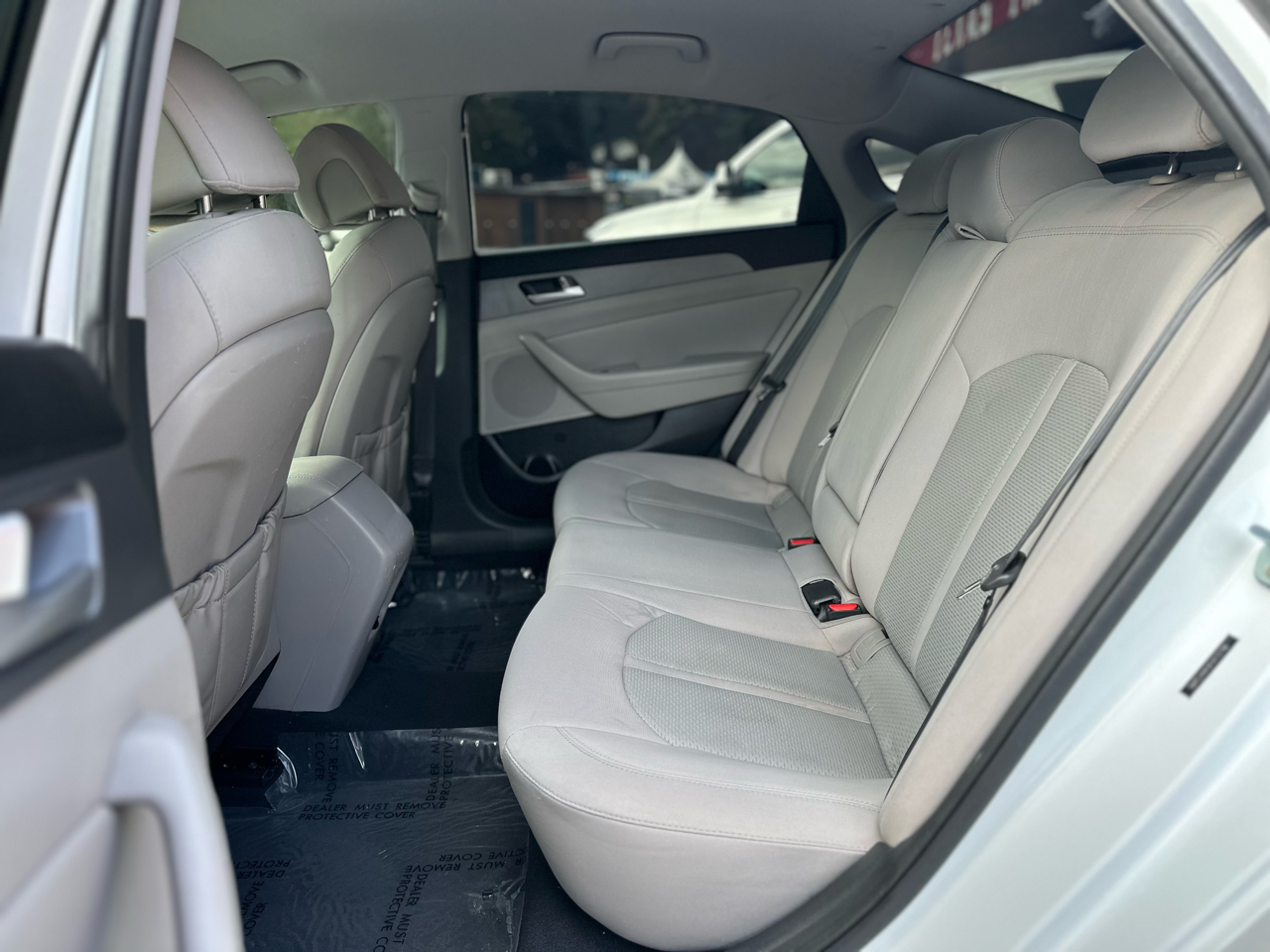 Hyundai Sonata 4dr Sdn 2.4L SE 2015