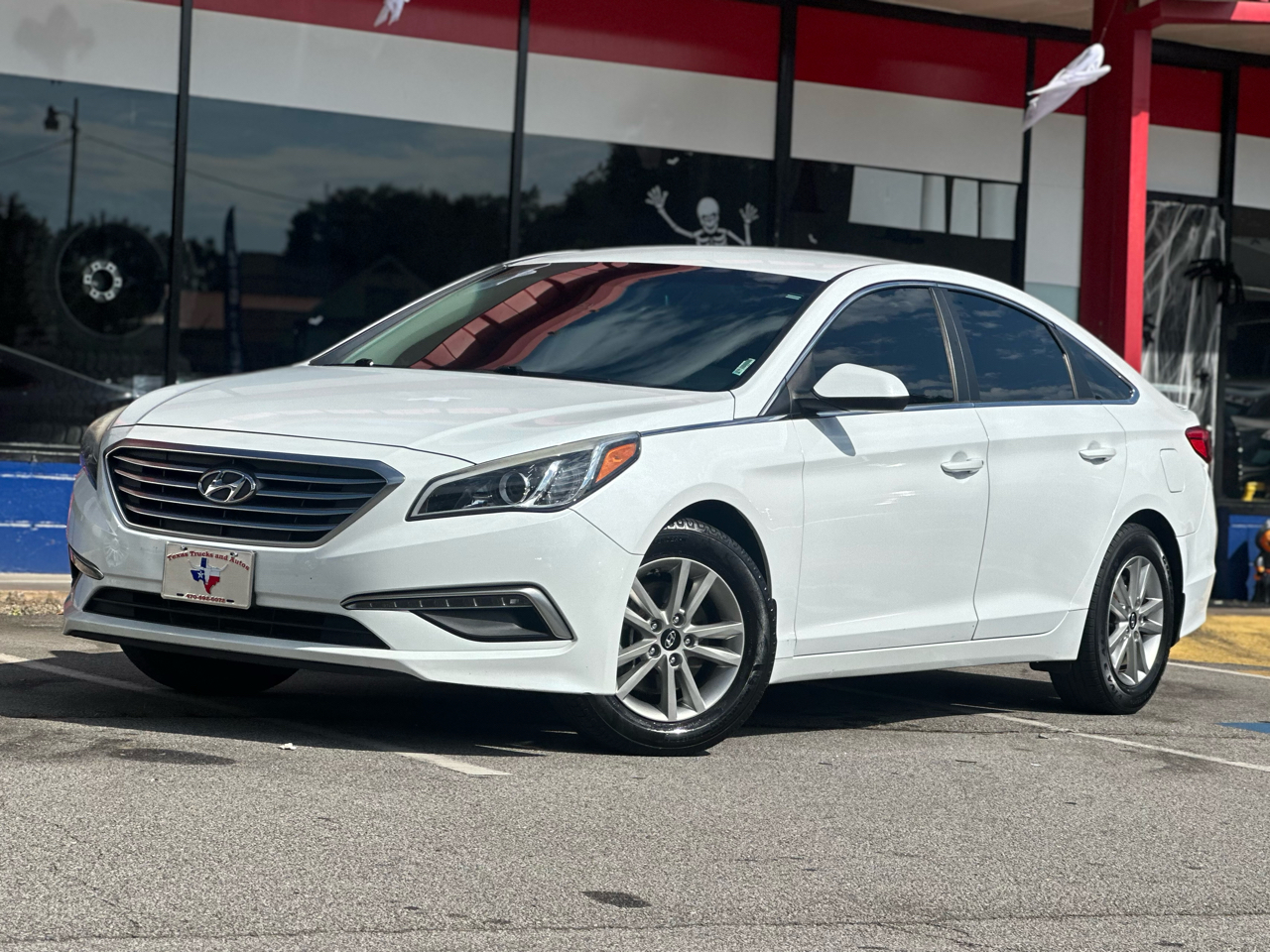 Hyundai Sonata 4dr Sdn 2.4L SE 2015
