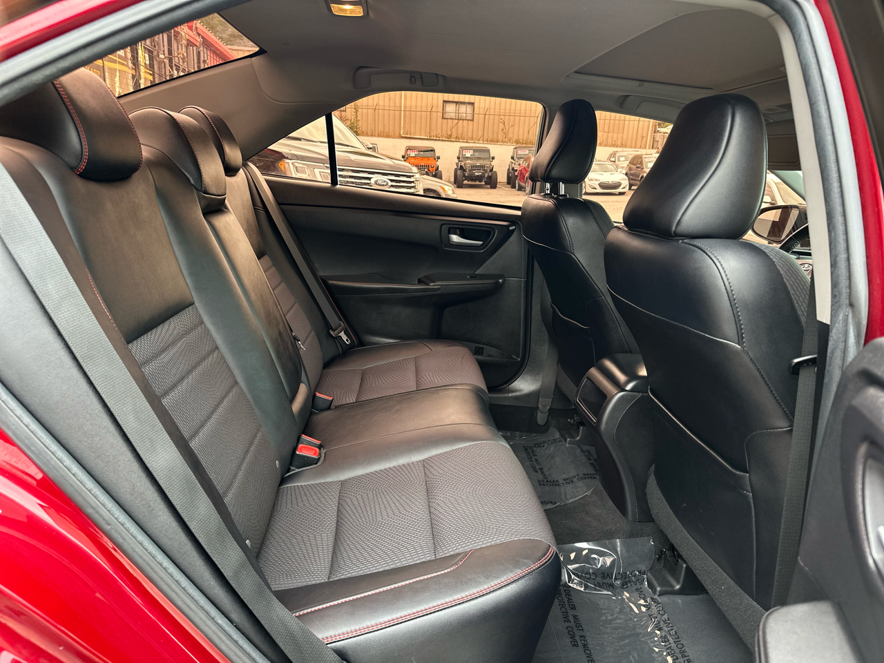 Toyota Camry XLE Auto (Natl) 2017