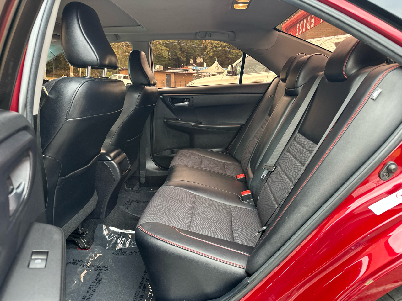 Toyota Camry XLE Auto (Natl) 2017