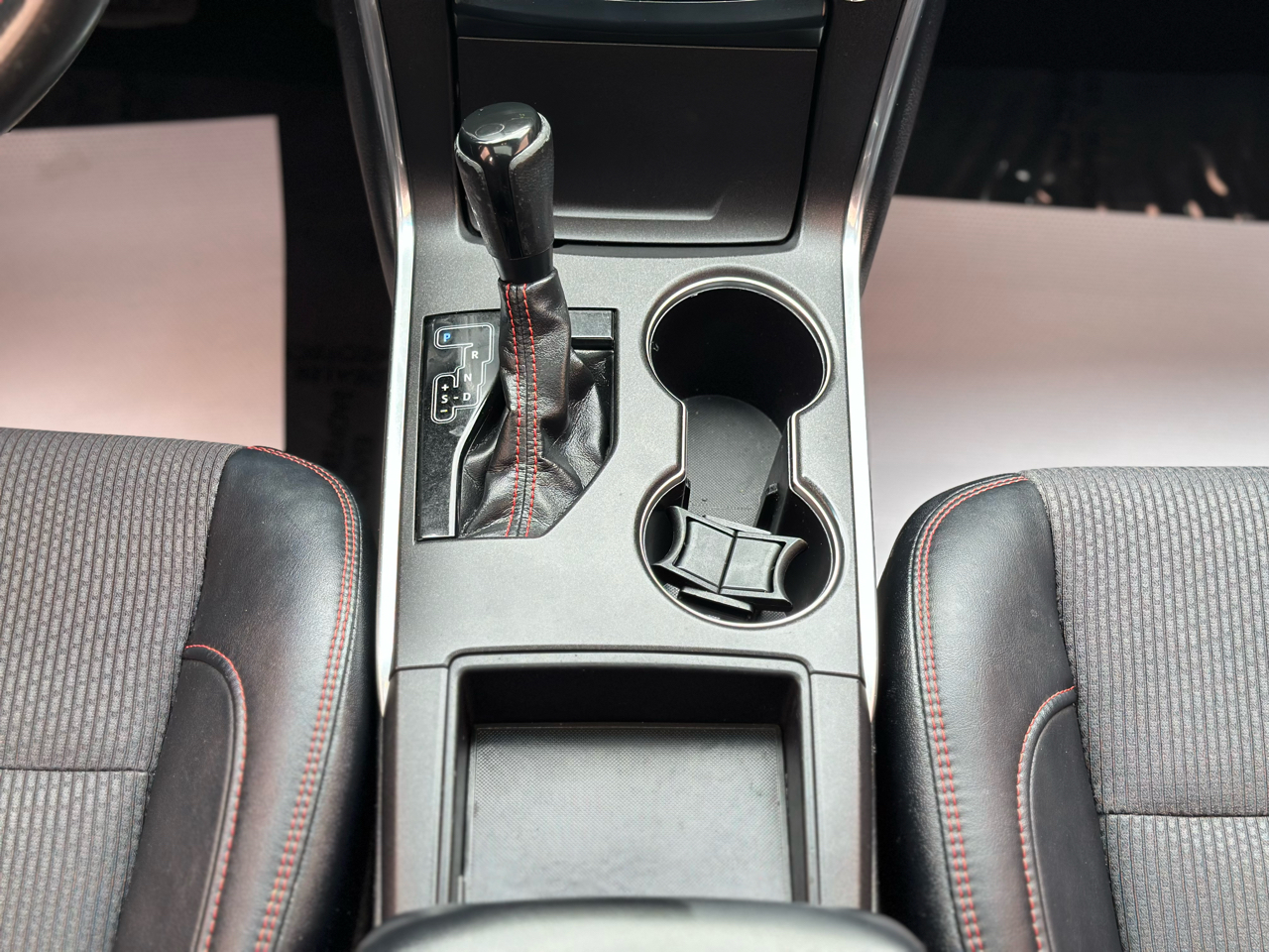 Toyota Camry XLE Auto (Natl) 2017