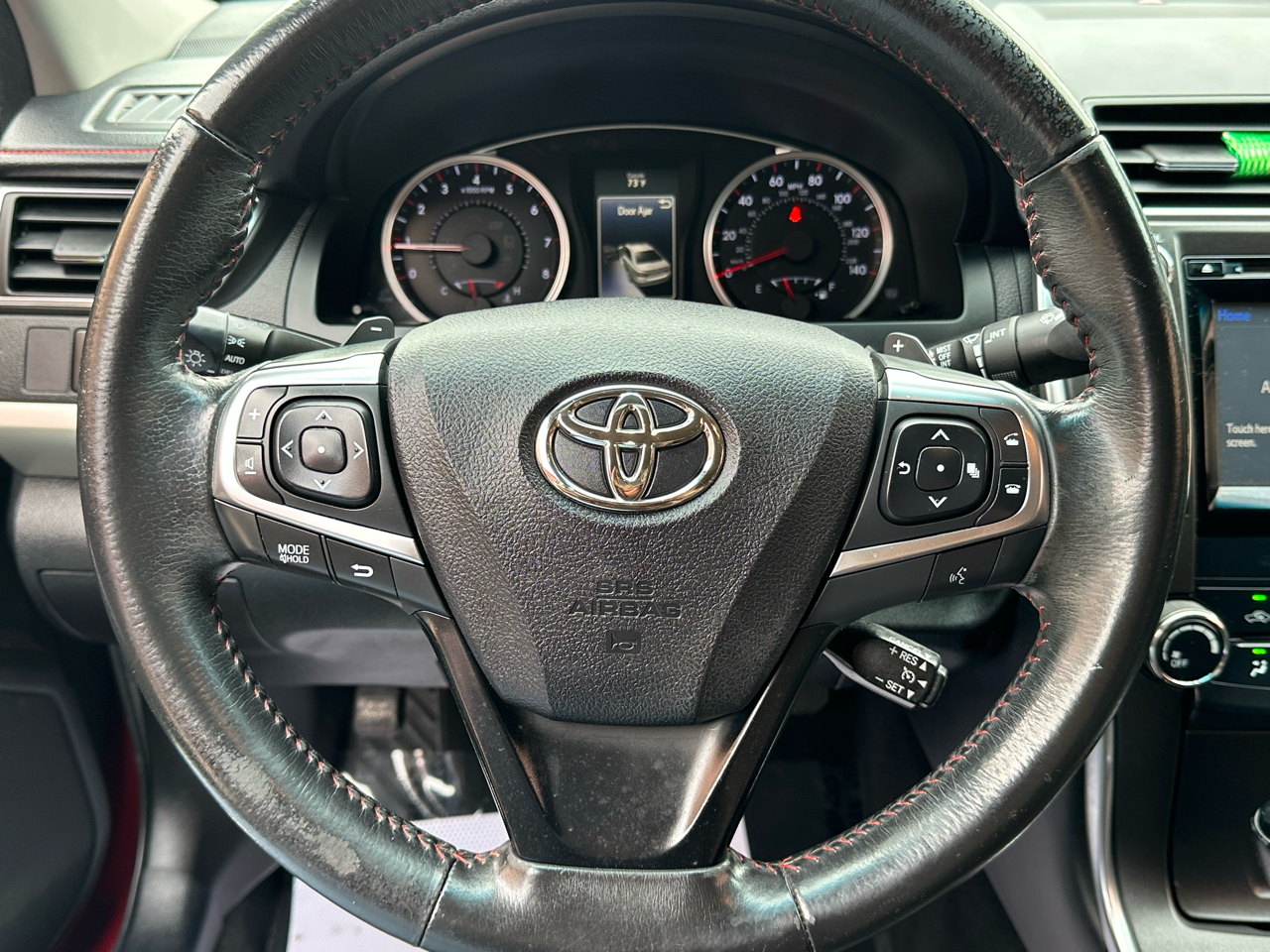 Toyota Camry XLE Auto (Natl) 2017