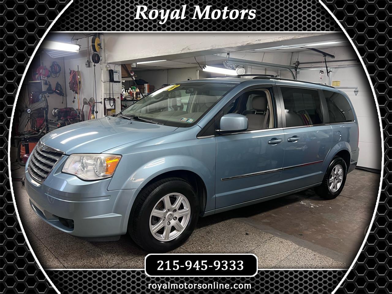2010 Chrysler Town & Country Touring