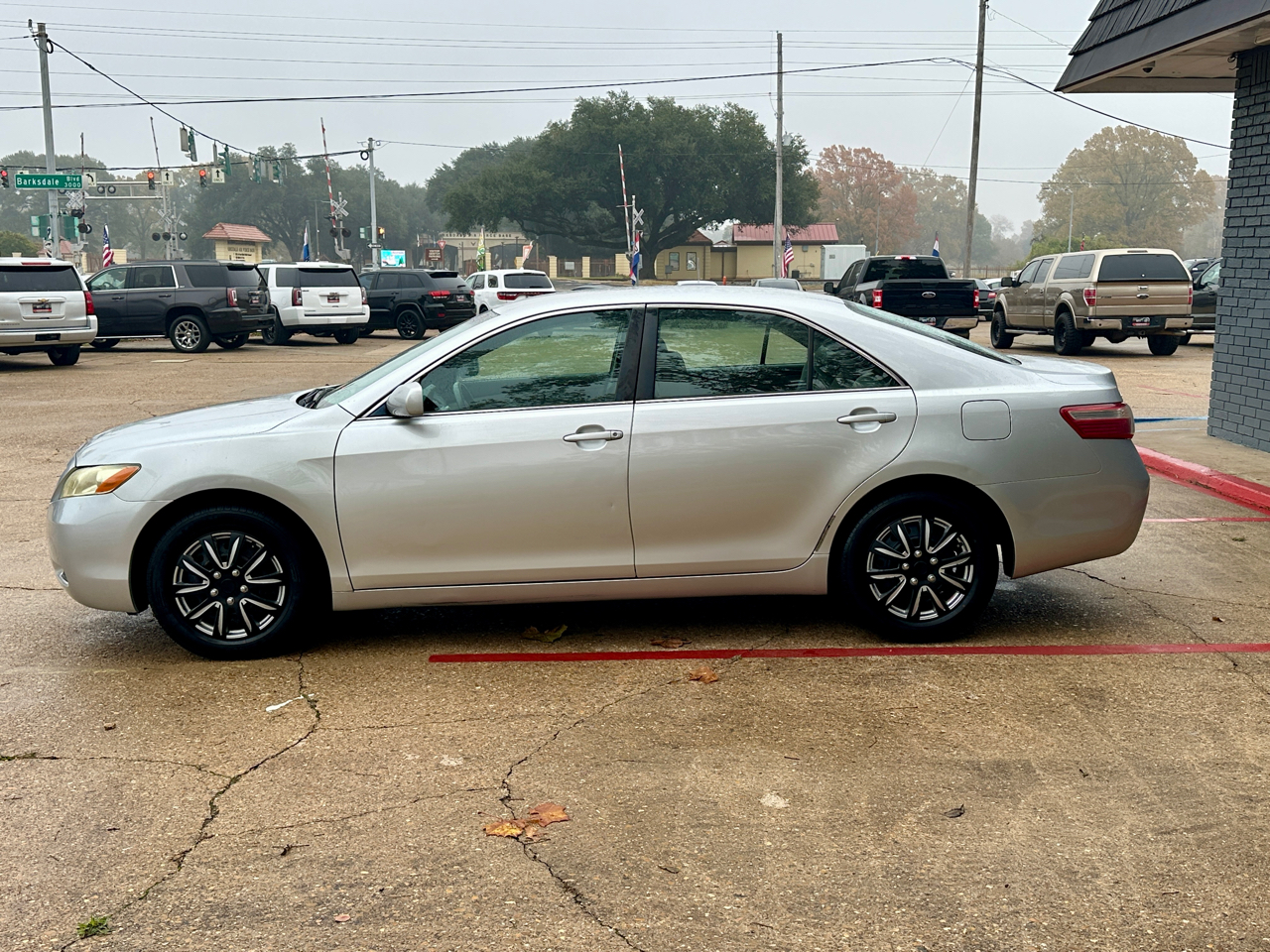 Toyota Camry 4dr Sdn LE Auto 2009