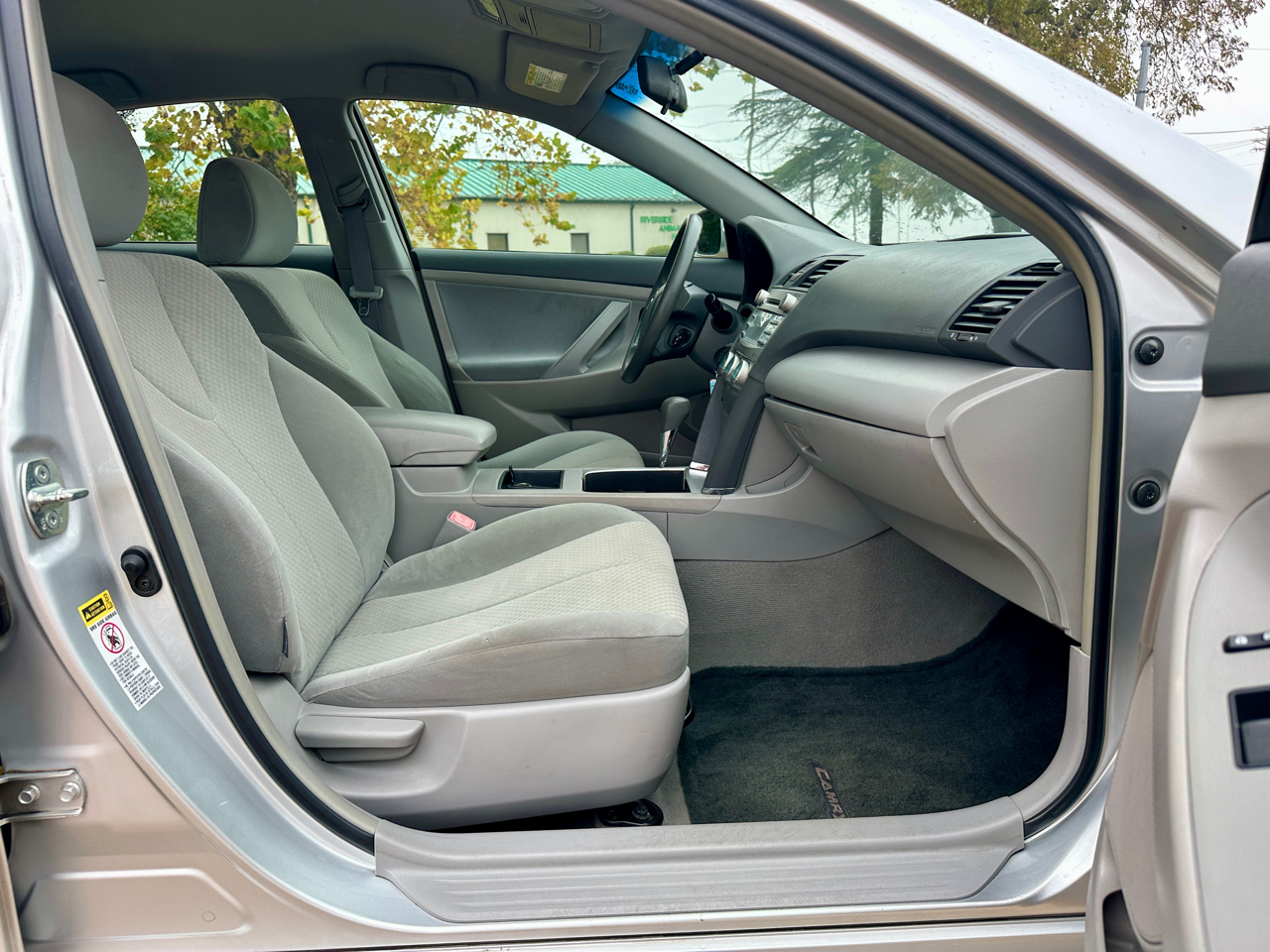 Toyota Camry 4dr Sdn LE Auto 2009