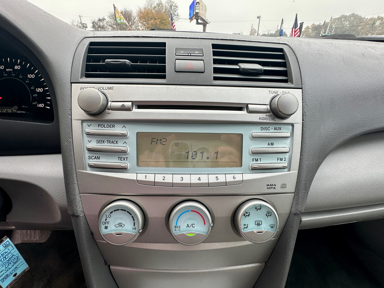 Toyota Camry 4dr Sdn LE Auto 2009