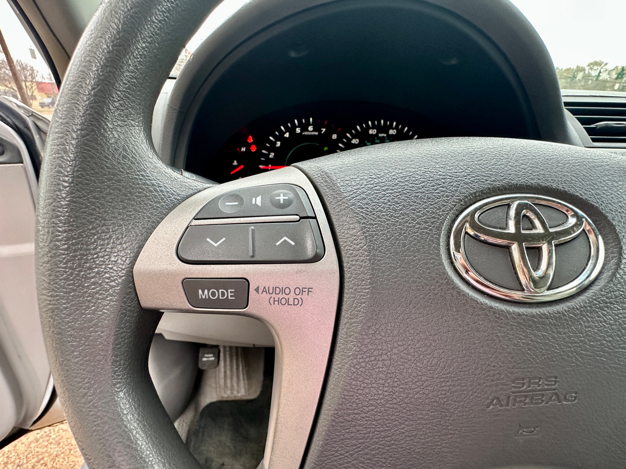 Toyota Camry 4dr Sdn LE Auto 2009