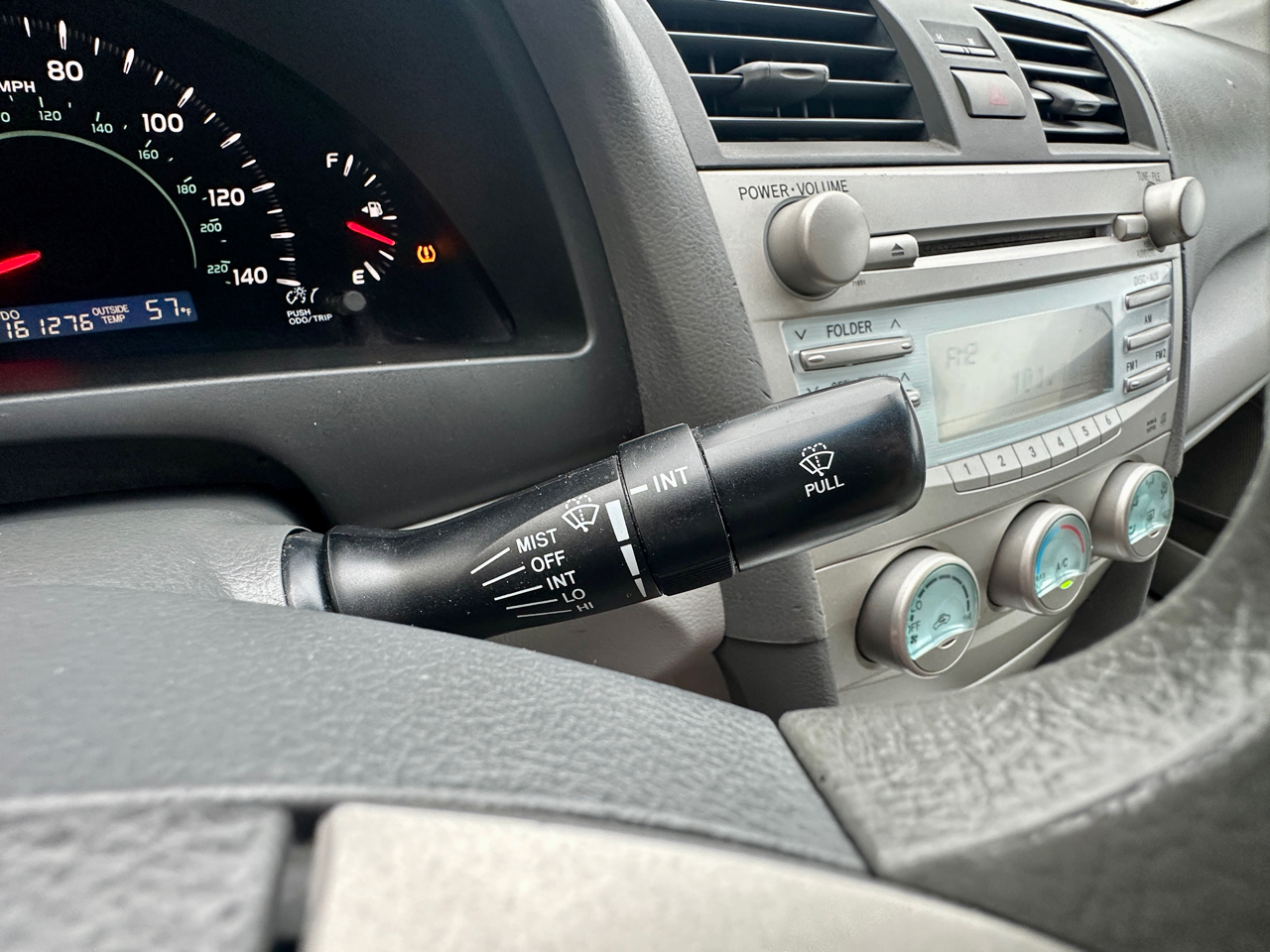 Toyota Camry 4dr Sdn LE Auto 2009