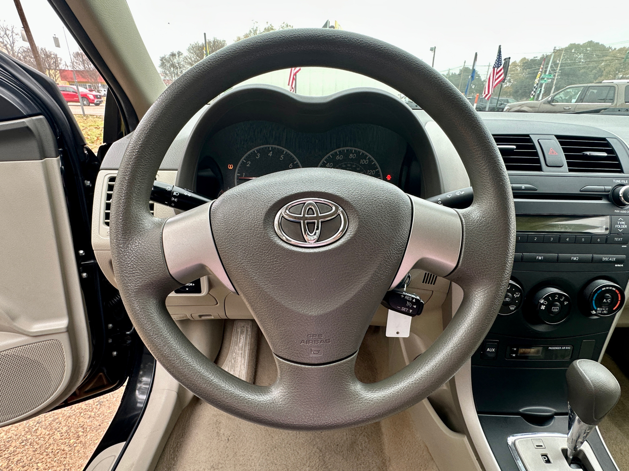 Toyota Corolla 4dr Sdn LE Auto 2010