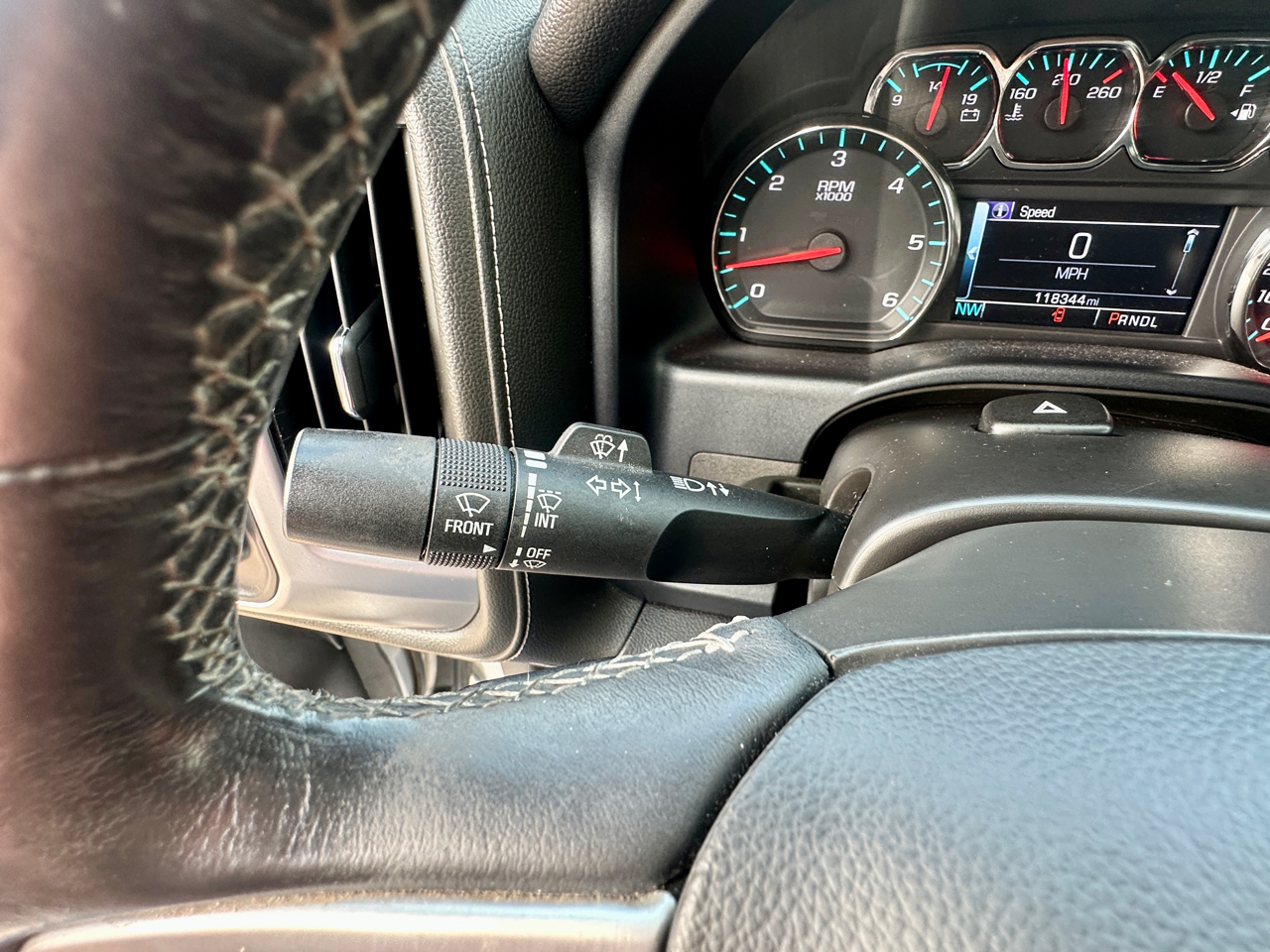 GMC 1500 Reg Cab 117.5" 4WD 2017