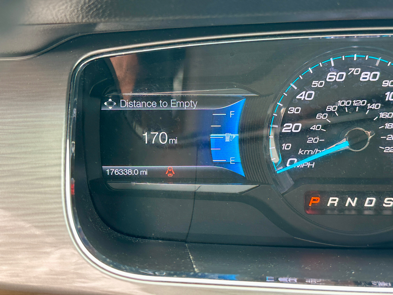 Ford Taurus 4dr Sdn SEL 2017