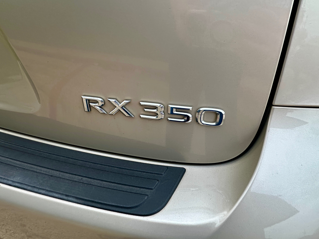 Lexus RX 350 Base 4D SUV FWD 2012