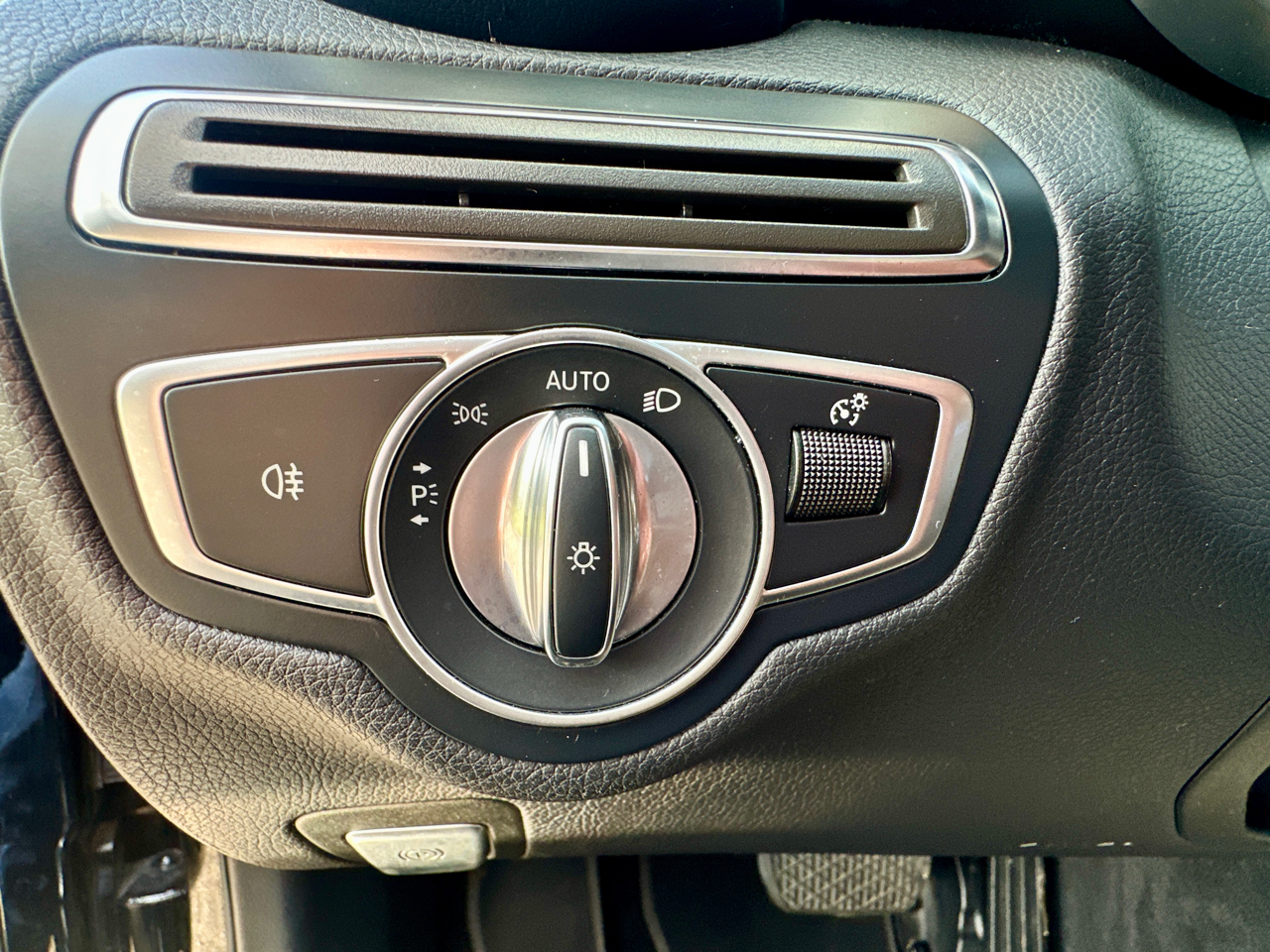 Mercedes-Benz C300  2018