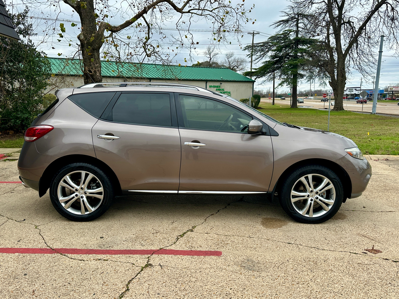 Nissan Murano AWD 4dr LE 2011