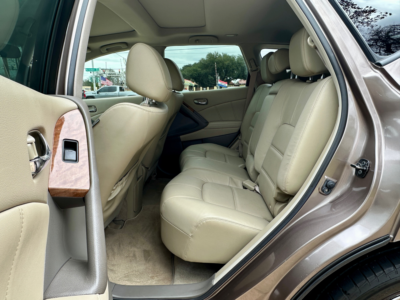 Nissan Murano AWD 4dr LE 2011