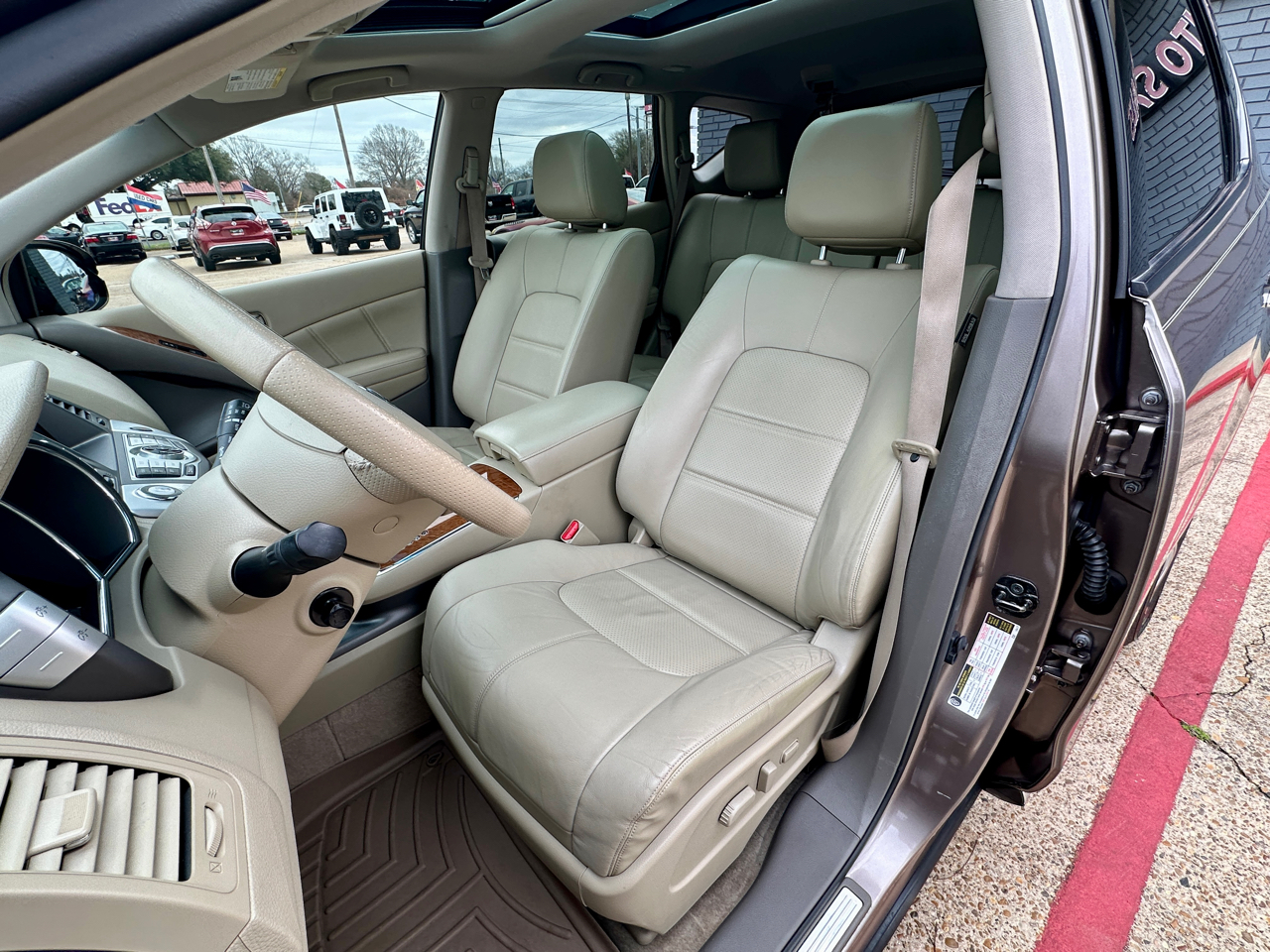 Nissan Murano AWD 4dr LE 2011