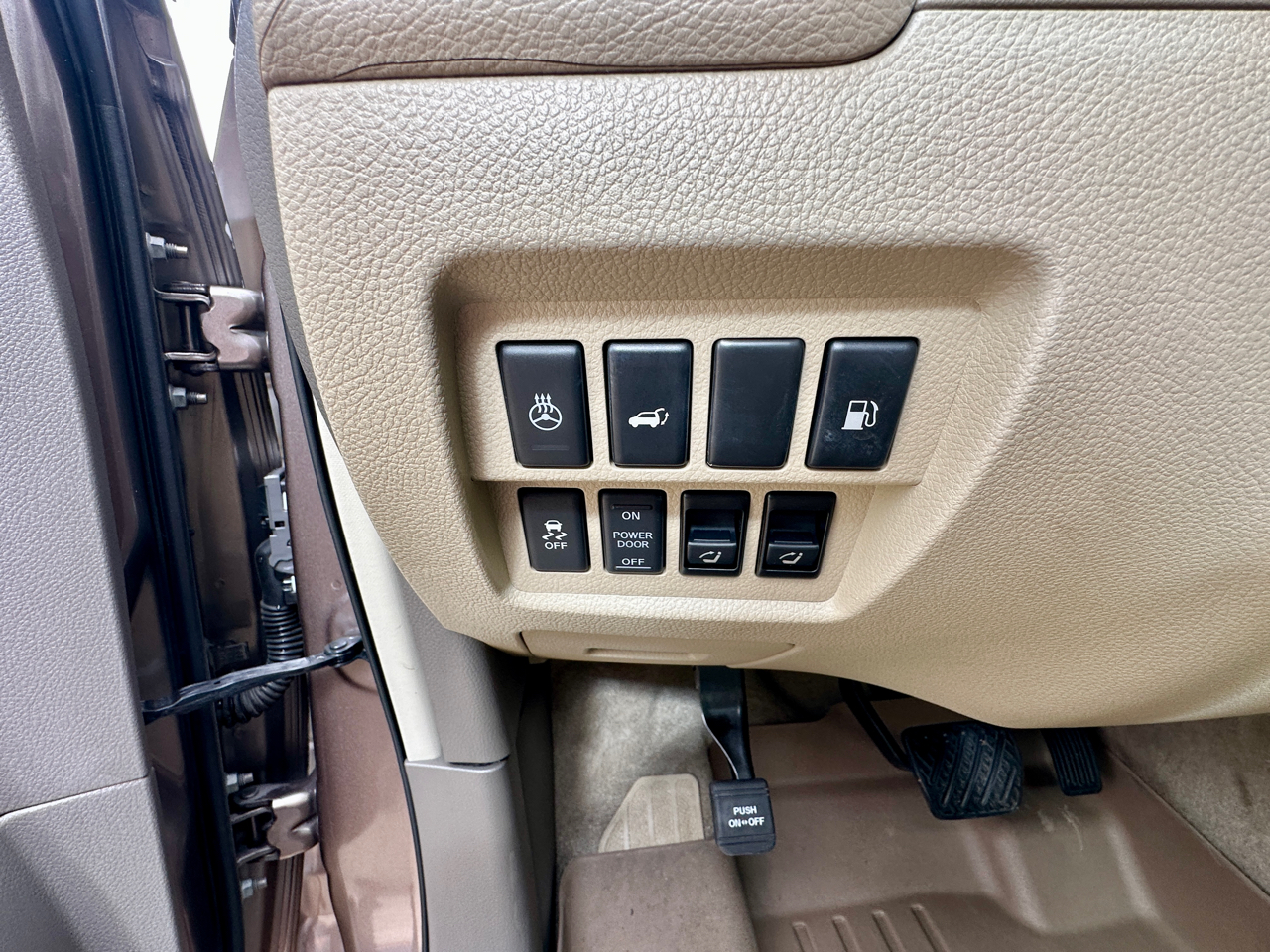 Nissan Murano AWD 4dr LE 2011