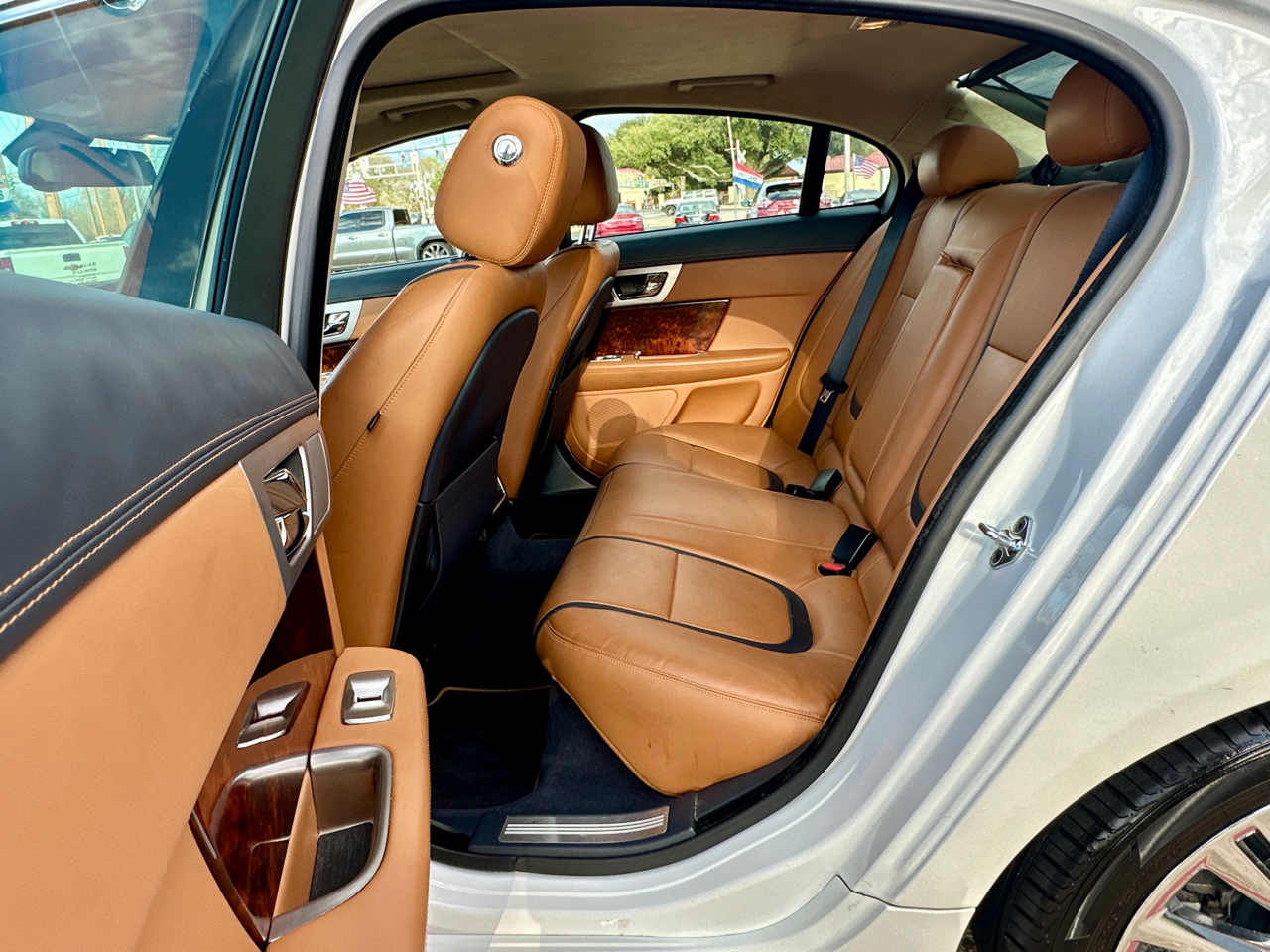 Jaguar XF 4dr Sdn Luxury 2013