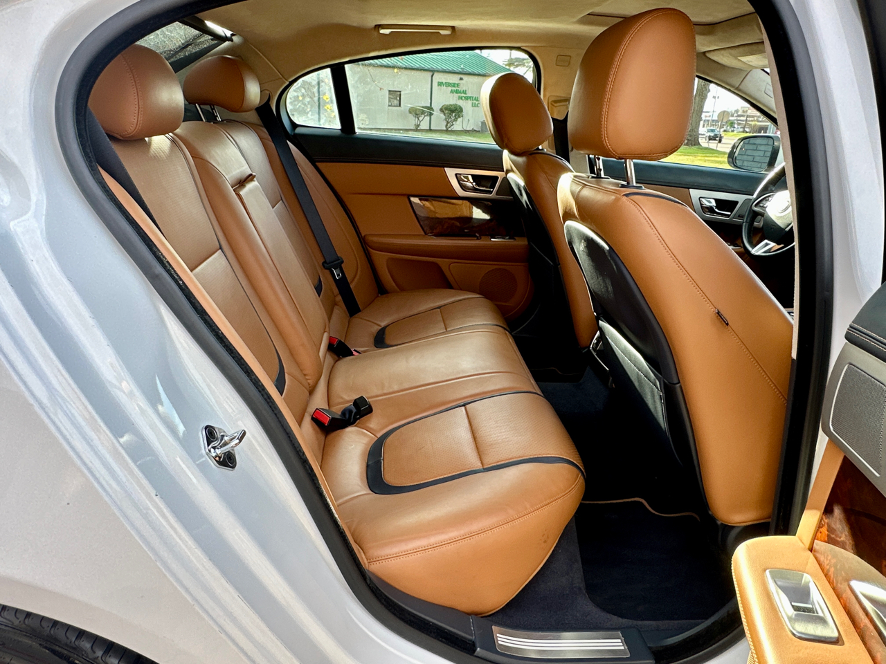 Jaguar XF 4dr Sdn Luxury 2013