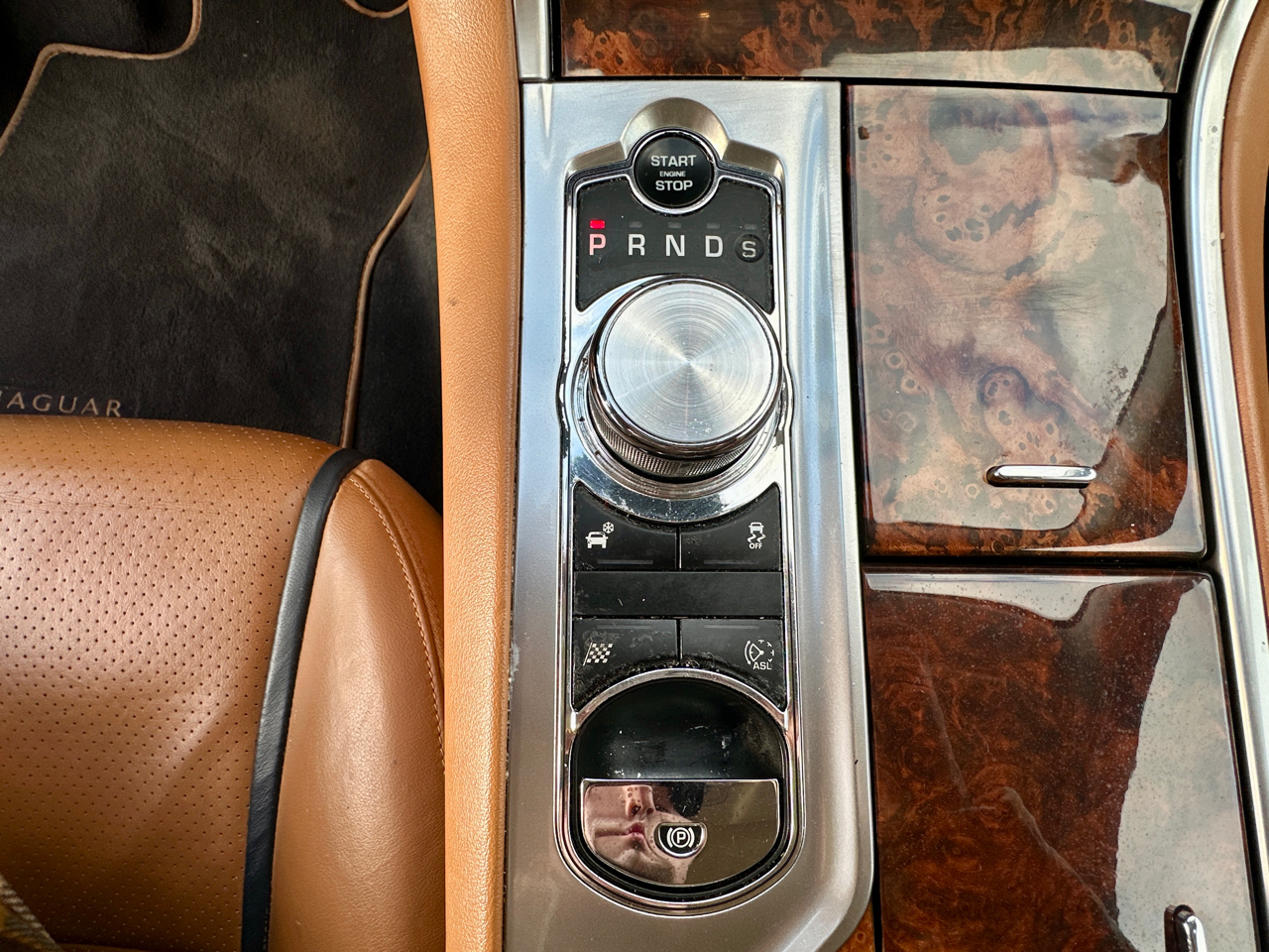 Jaguar XF 4dr Sdn Luxury 2013