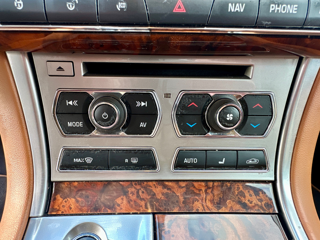 Jaguar XF 4dr Sdn Luxury 2013