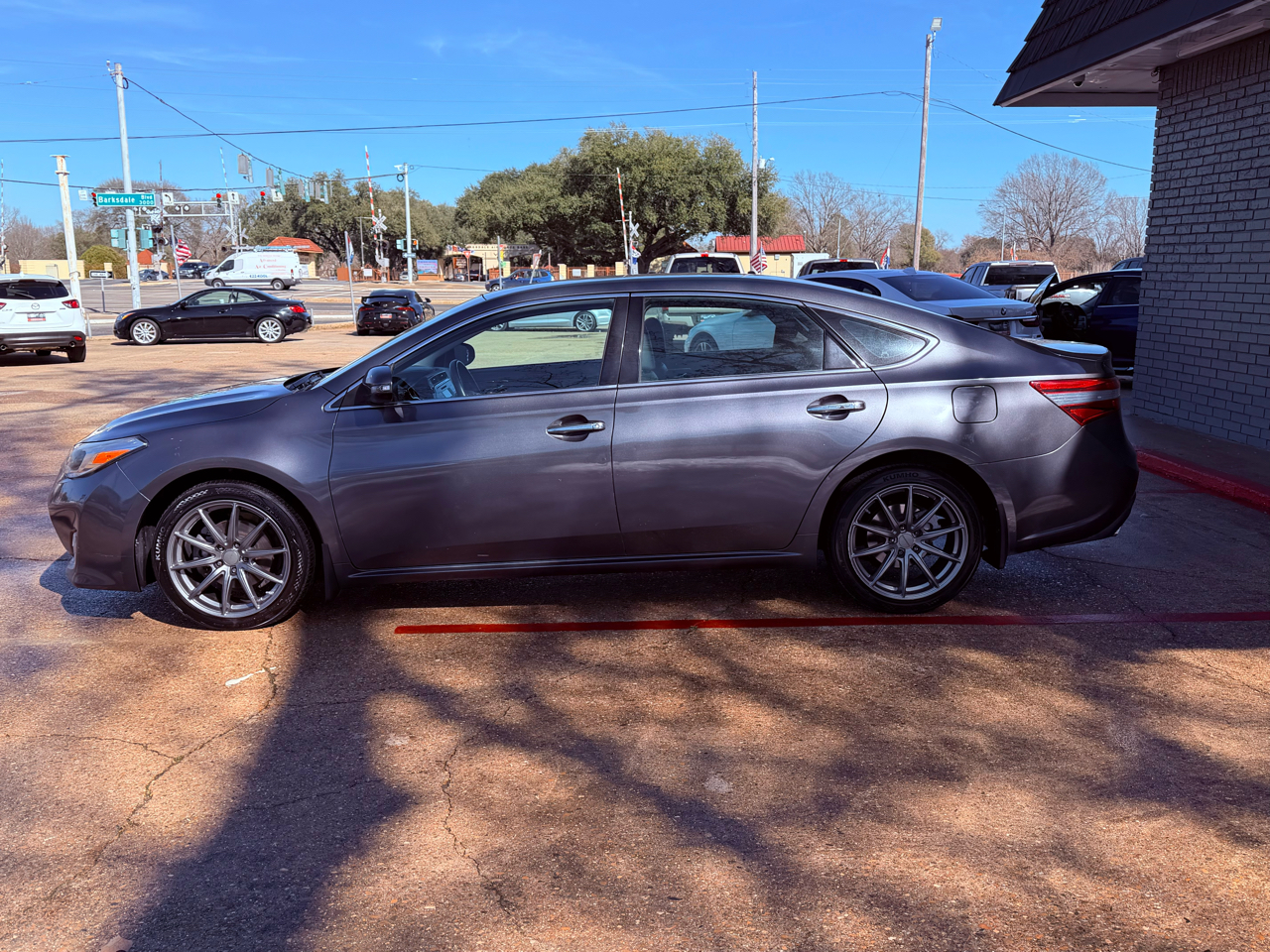 Toyota Avalon 4dr Sdn Limited (Natl) 2013