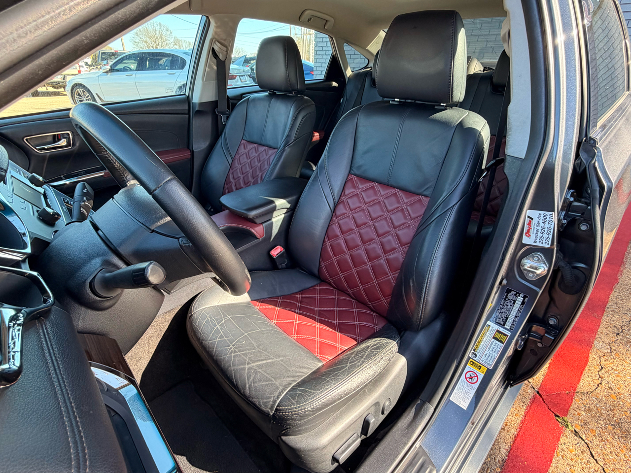 Toyota Avalon 4dr Sdn Limited (Natl) 2013