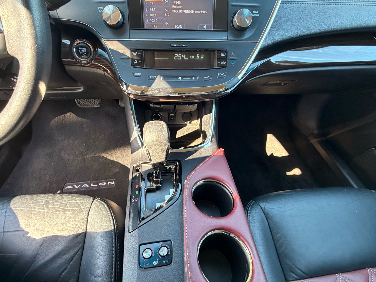 Toyota Avalon 4dr Sdn Limited (Natl) 2013