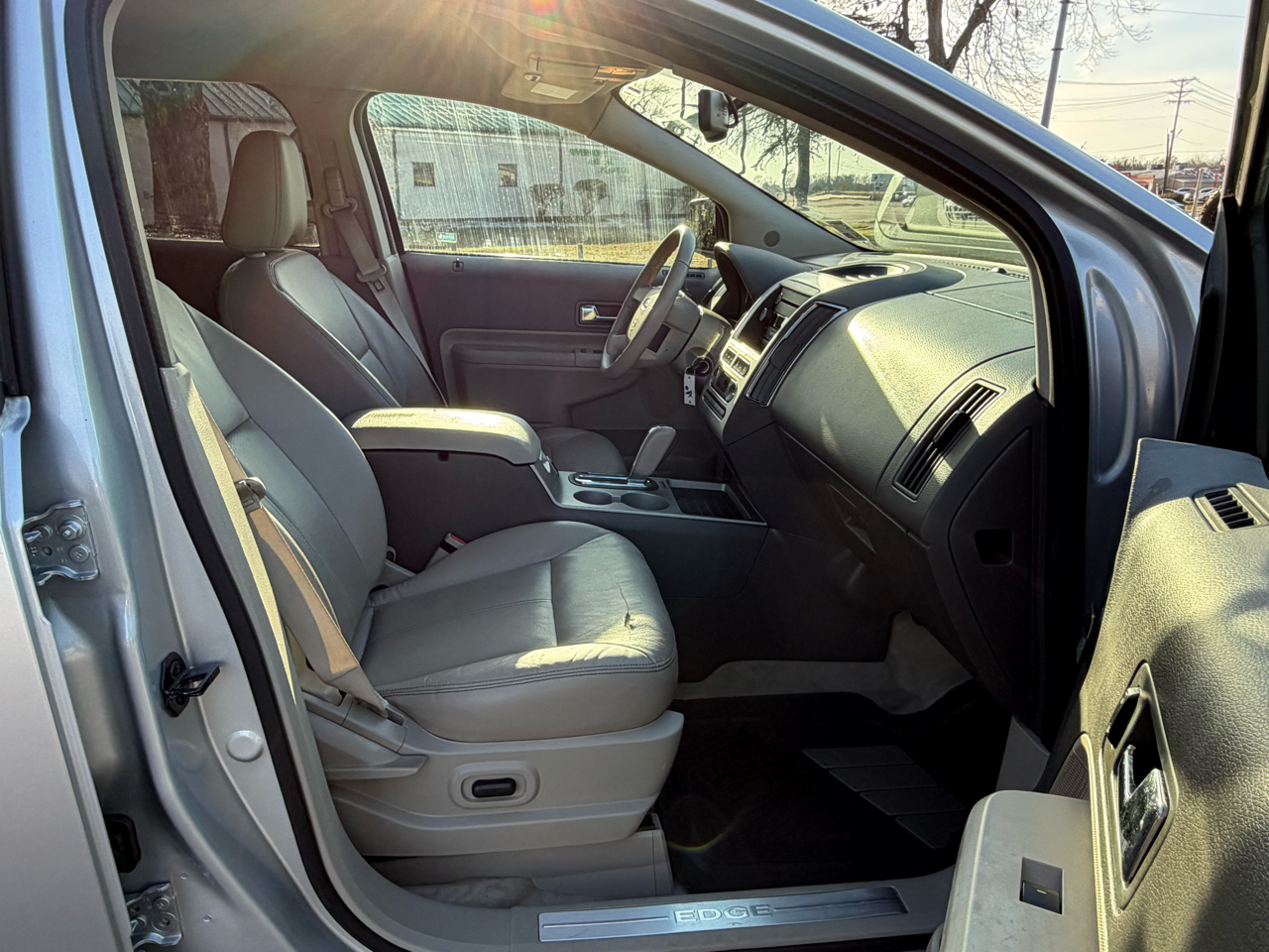 Ford Edge 4dr Limited FWD 2010