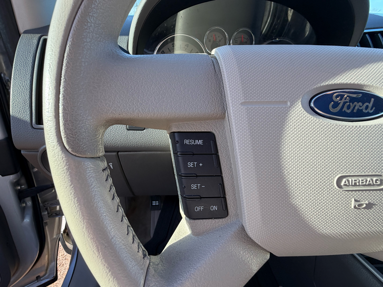 Ford Edge 4dr Limited FWD 2010