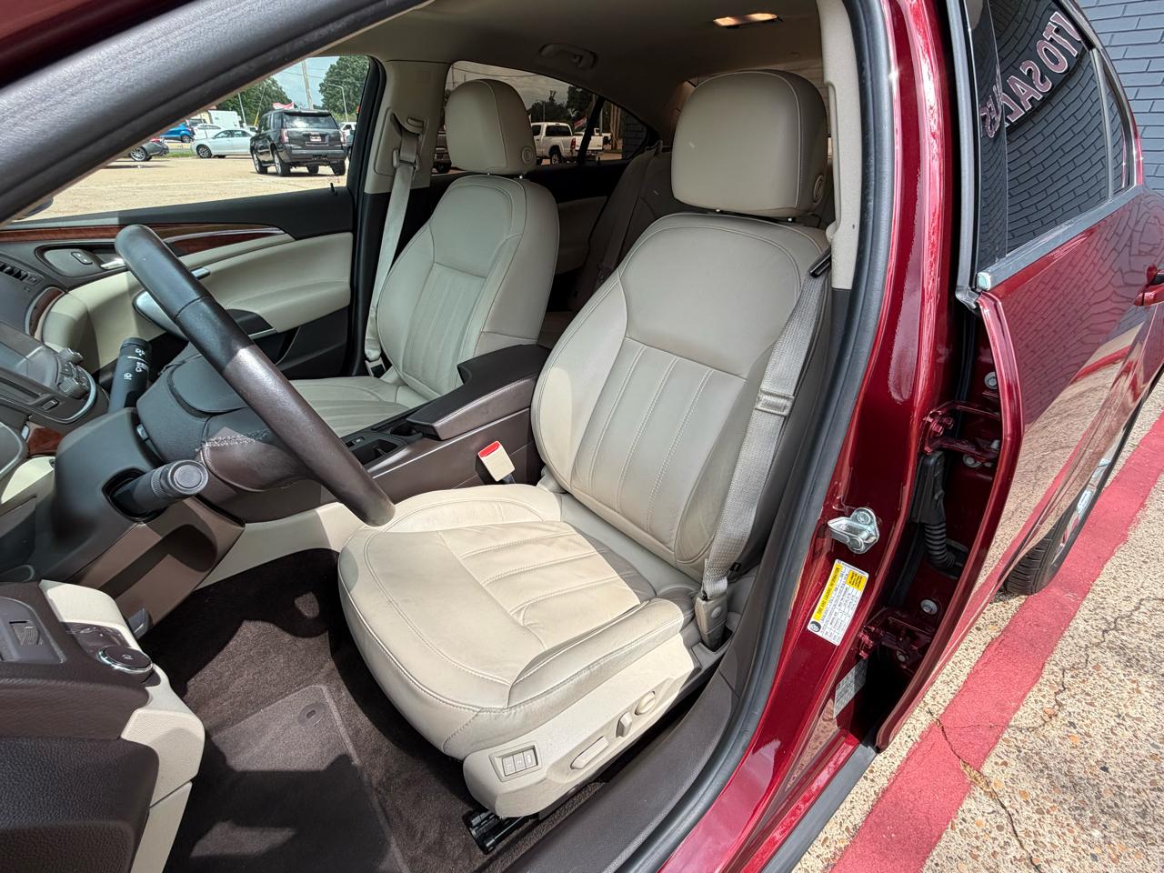 Buick Regal 4dr Sdn Limited 2017