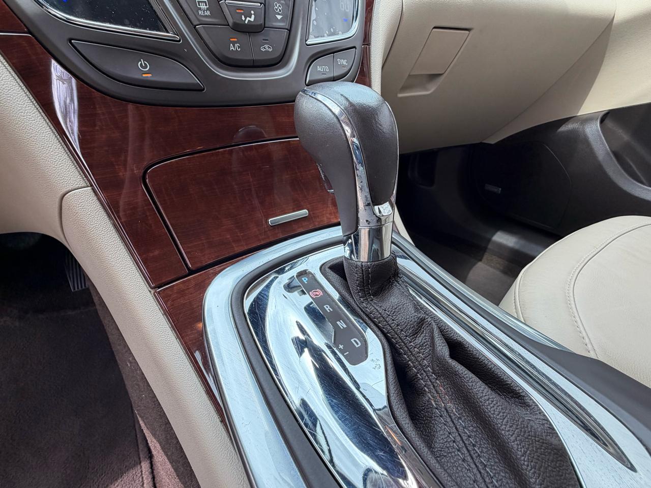 Buick Regal 4dr Sdn Limited 2017