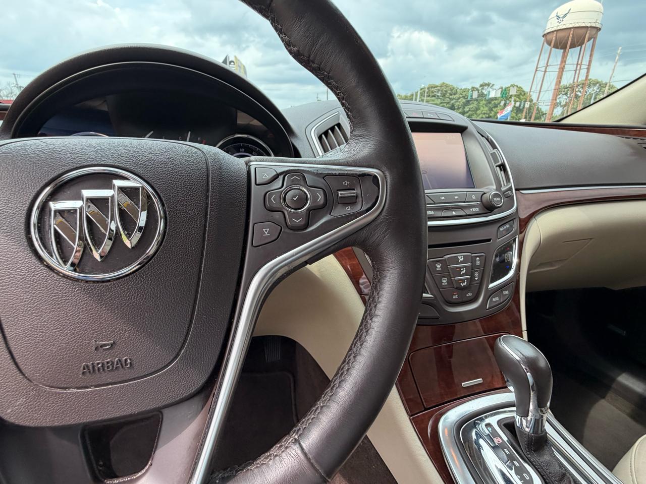 Buick Regal 4dr Sdn Limited 2017