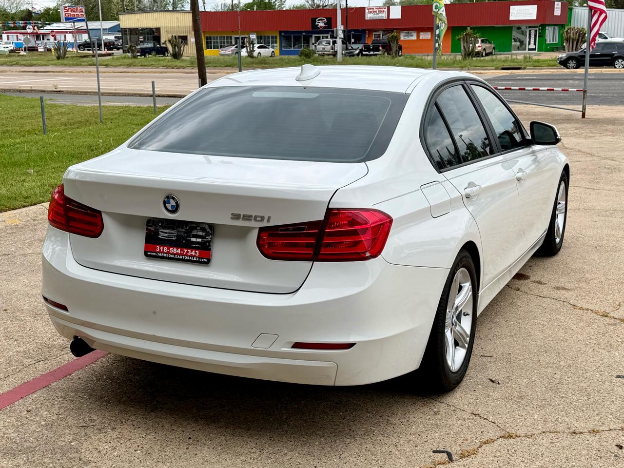BMW 320i Base 2014