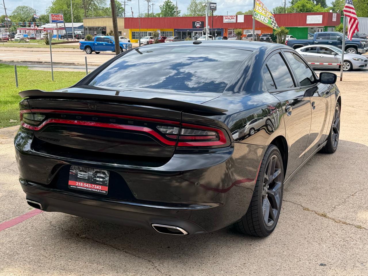 Dodge Charger 4dr Sdn SXT RWD 2021