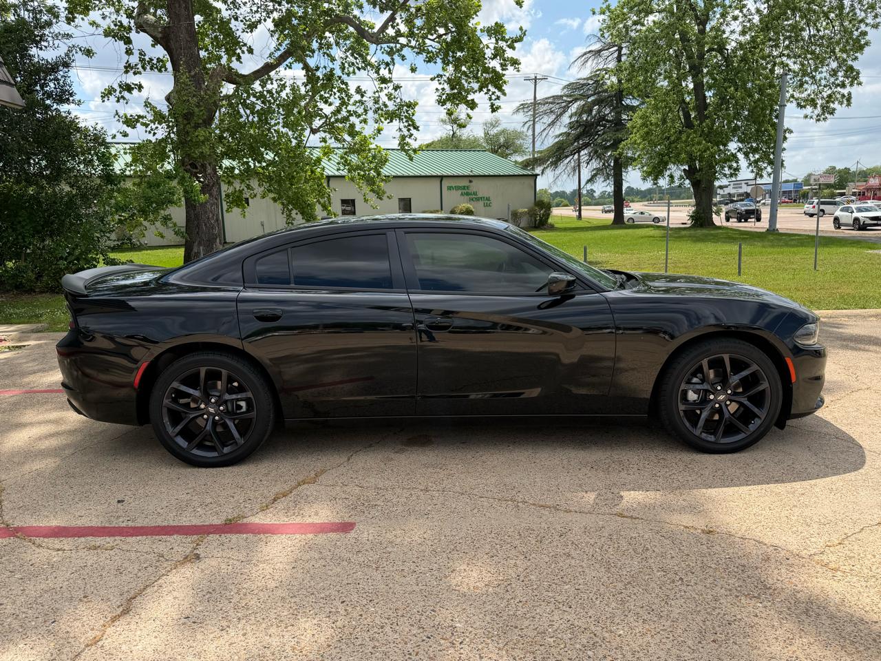 Dodge Charger 4dr Sdn SXT RWD 2021