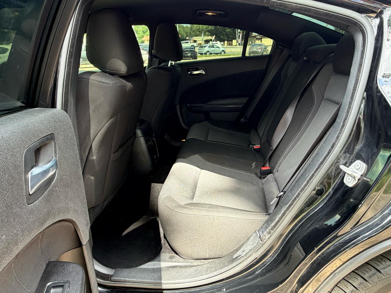 Dodge Charger 4dr Sdn SXT RWD 2021