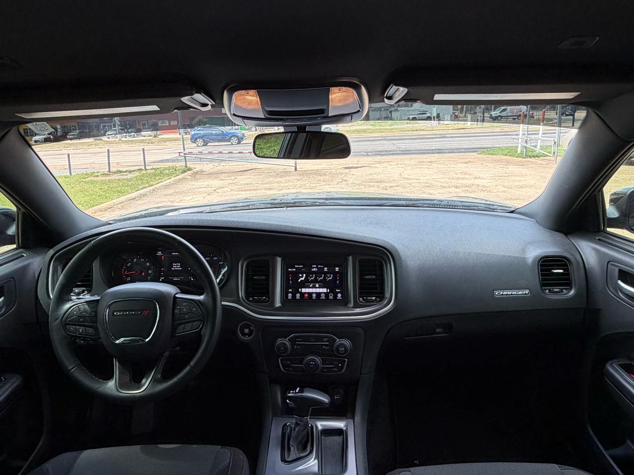 Dodge Charger 4dr Sdn SXT RWD 2021