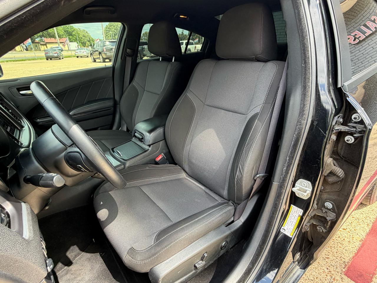 Dodge Charger 4dr Sdn SXT RWD 2021