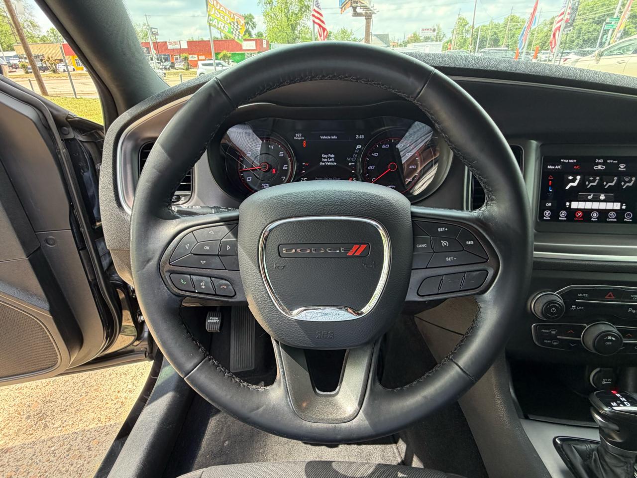 Dodge Charger 4dr Sdn SXT RWD 2021