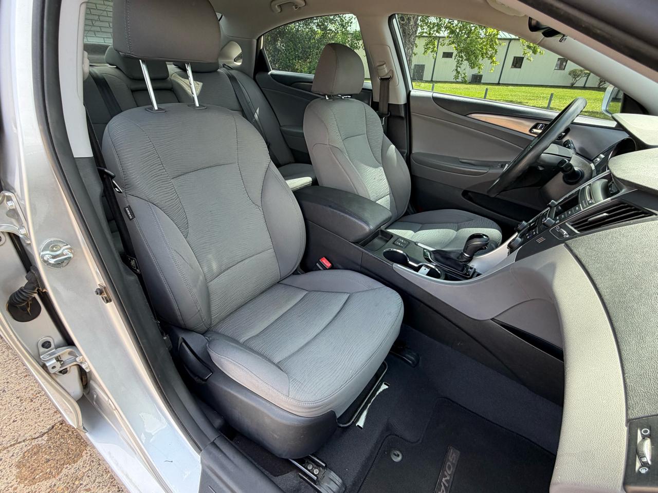 Hyundai Sonata Hybrid  2015