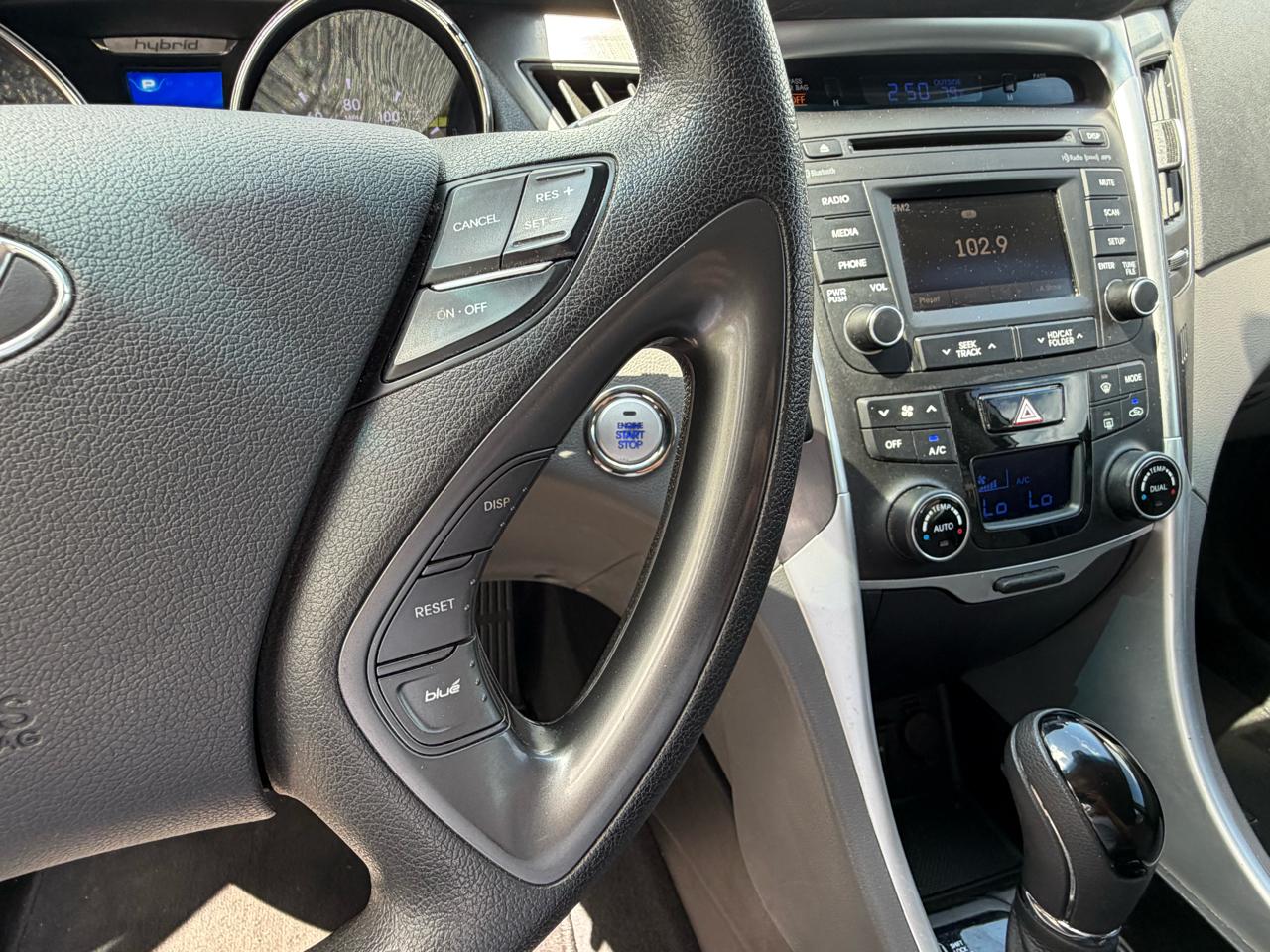 Hyundai Sonata Hybrid  2015