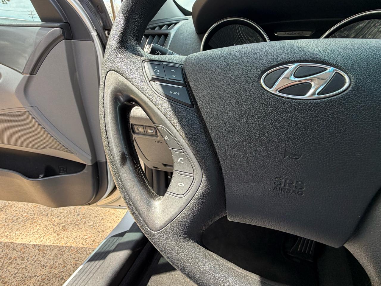 Hyundai Sonata Hybrid  2015