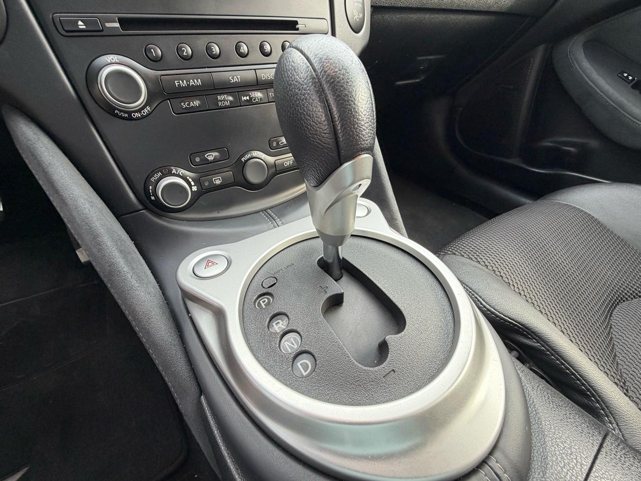 Nissan 370Z 2dr Cpe Auto Touring 2013