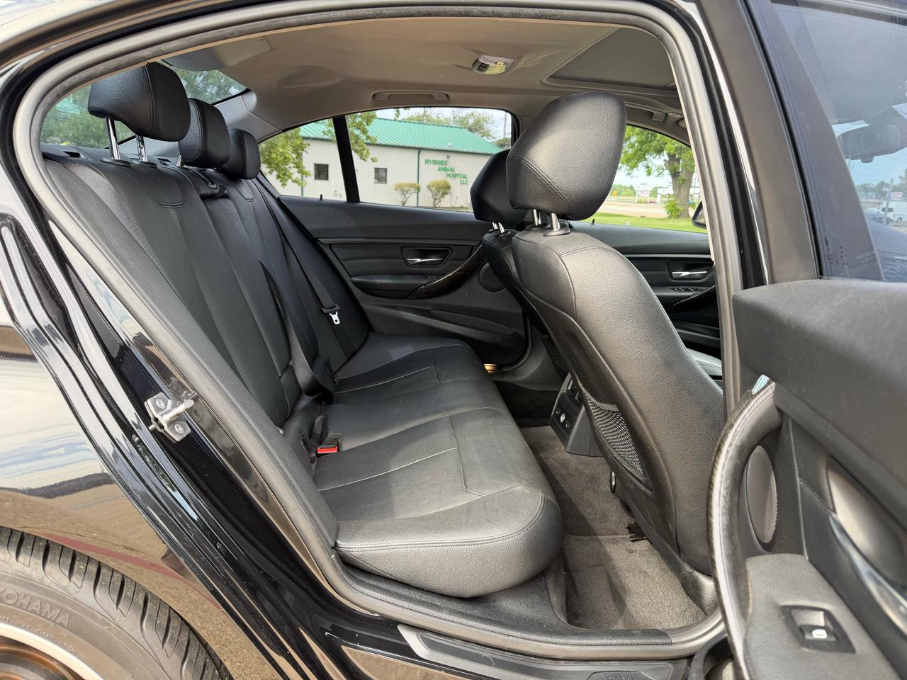 BMW 328i xDrive Base 2015